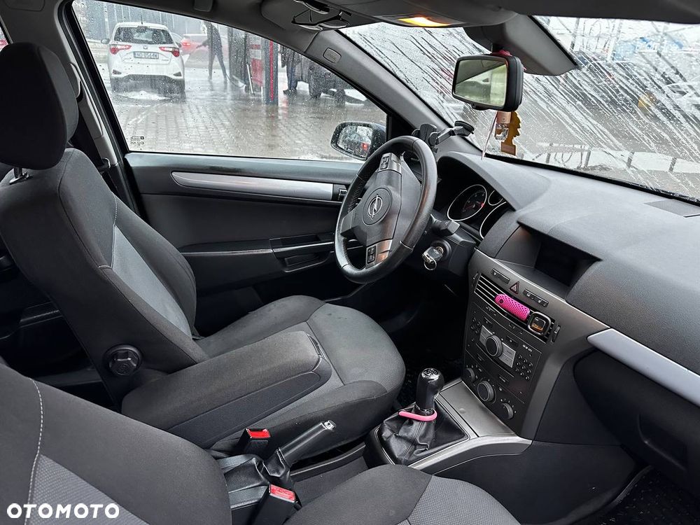 Opel Astra 1.9 CDTI Cosmo - 13