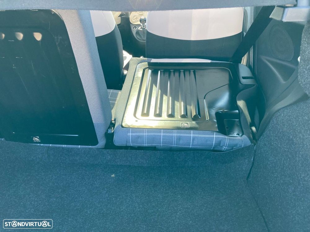 Fiat 500 1.0 Hybrid Lounge - 29