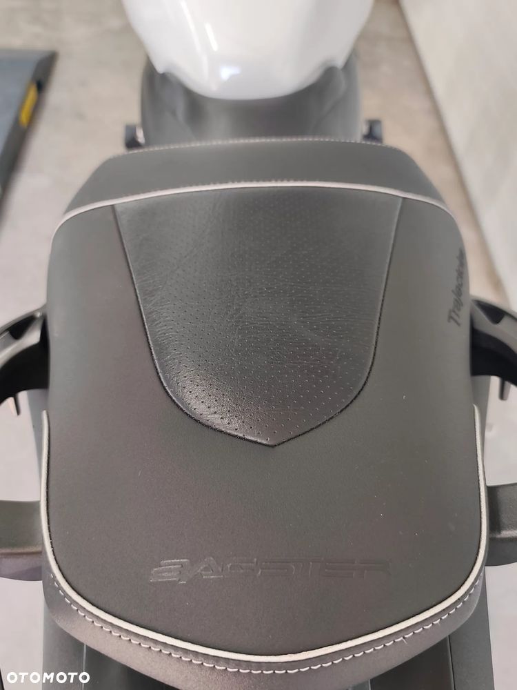 Honda Hornet - 17
