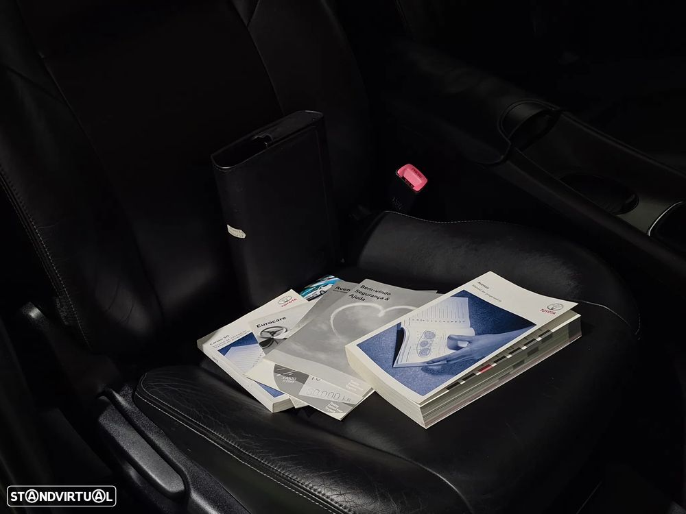 Toyota Avensis 2.0 D-4D Exclusive +Pele+GPS — fotografia 30