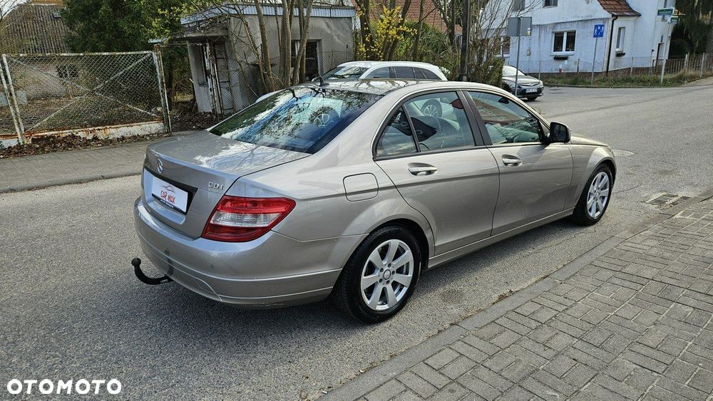Mercedes-Benz Klasa C 220 CDI Classic - 8