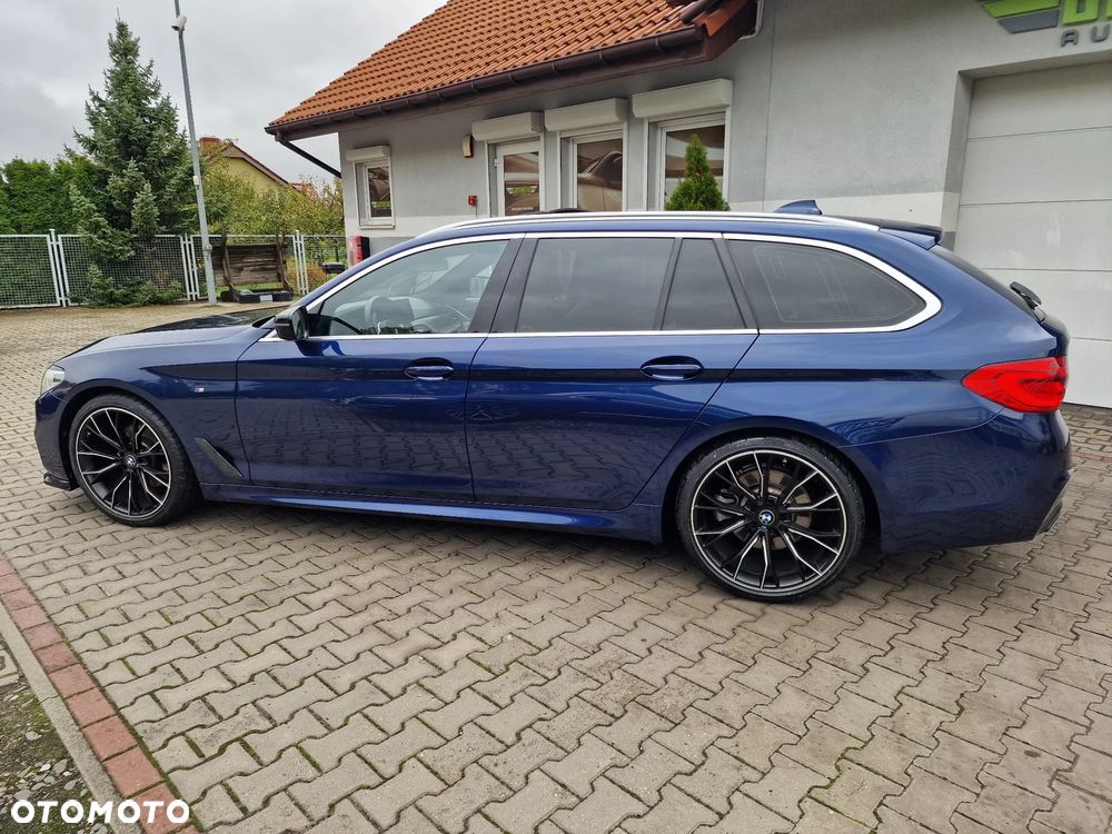BMW Seria 5 520i Touring M Sport Edition - 9