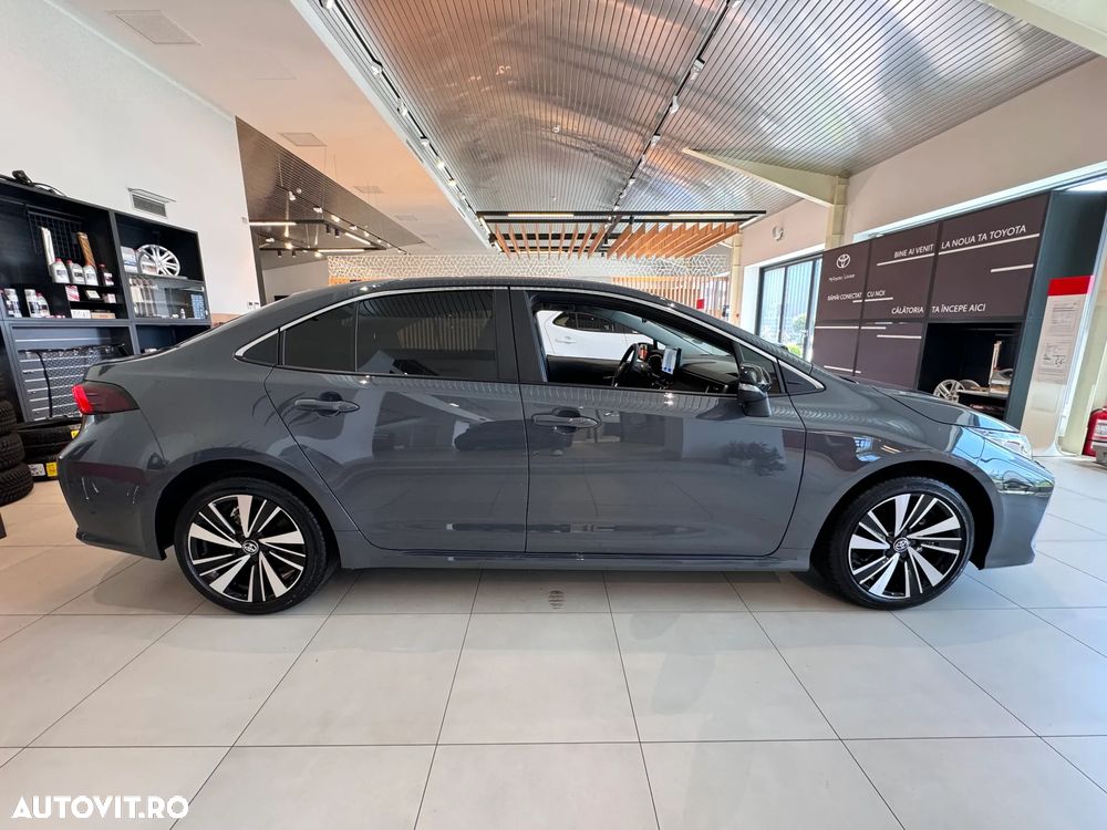 Toyota Corolla Sedan 1.8 HSD Dynamic - 8