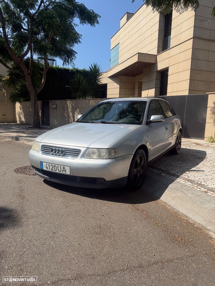 Audi A3 1.6 Ambition - 1