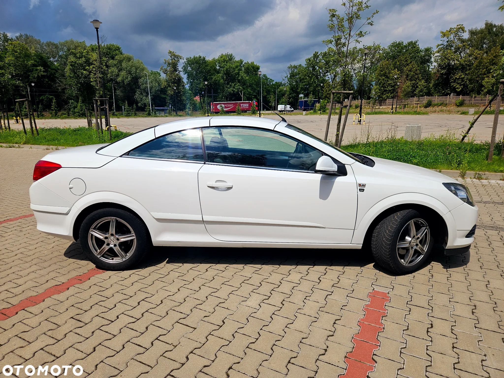 Opel Astra Twin Top 1.6 Endless Summer - 3