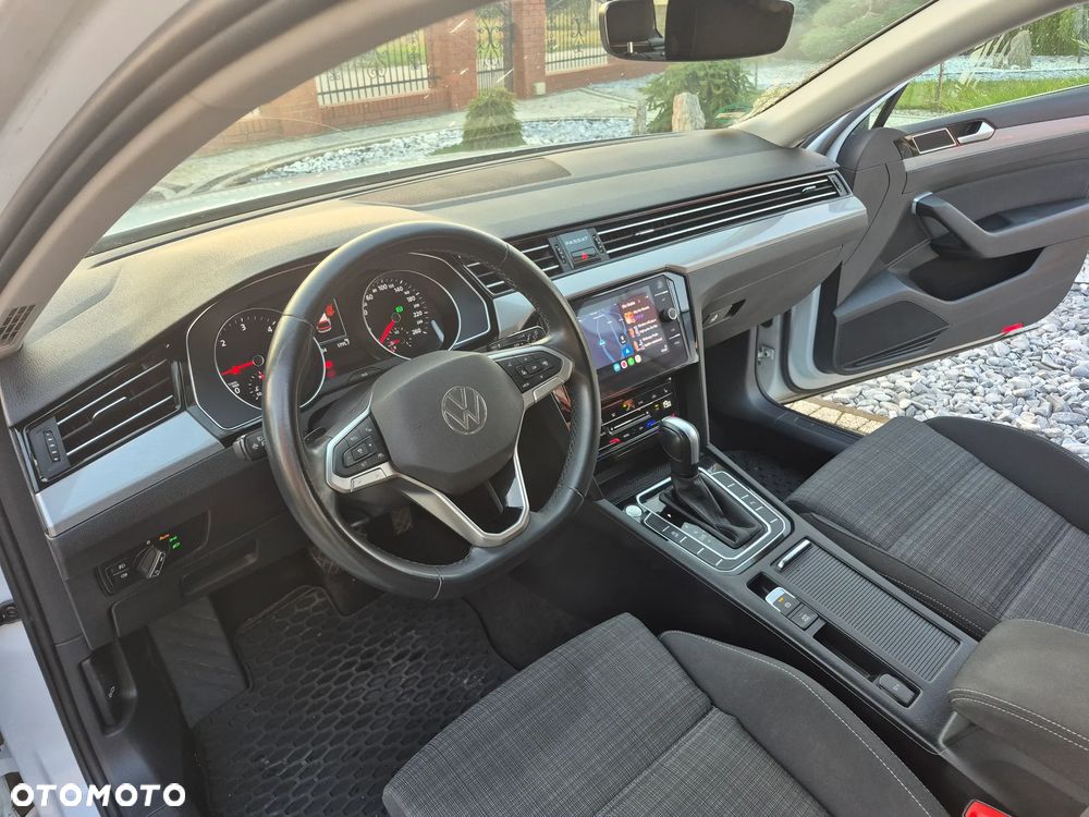 Volkswagen Passat 2.0 TDI SCR Comfortline DSG - 16