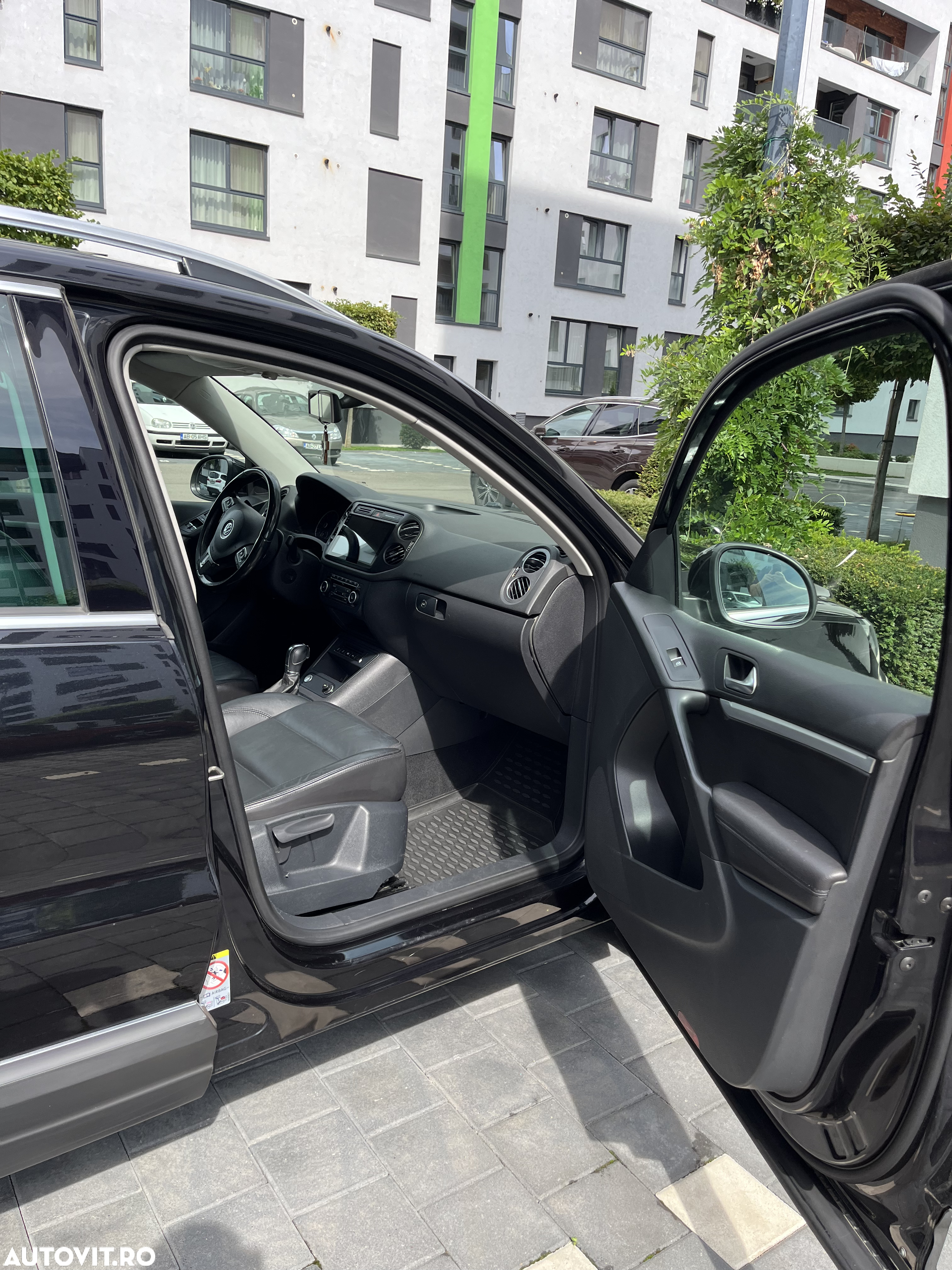 Volkswagen Tiguan 2.0 TDI 4Motion DSG Sport & Style - 15