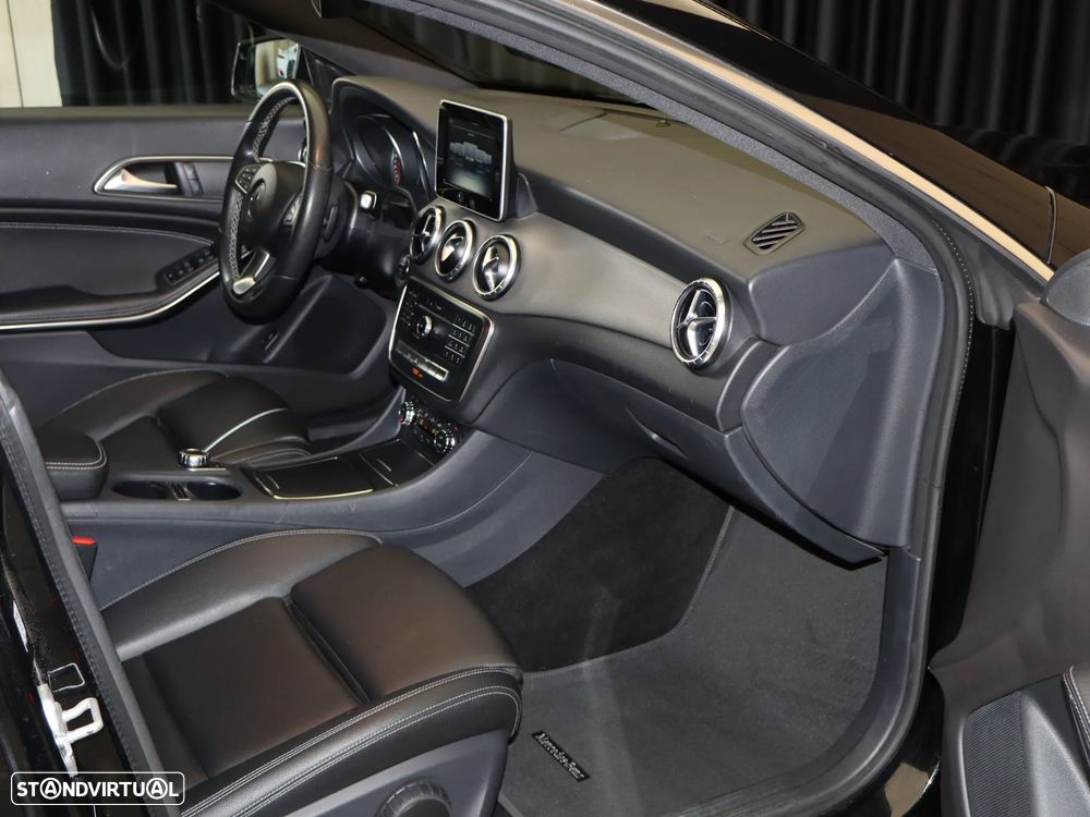 Mercedes-Benz CLA 200 d 7G-DCT Urban - 17