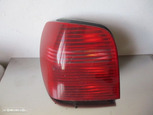 Farolim Esq Volkswagen Polo (6N2) - 1