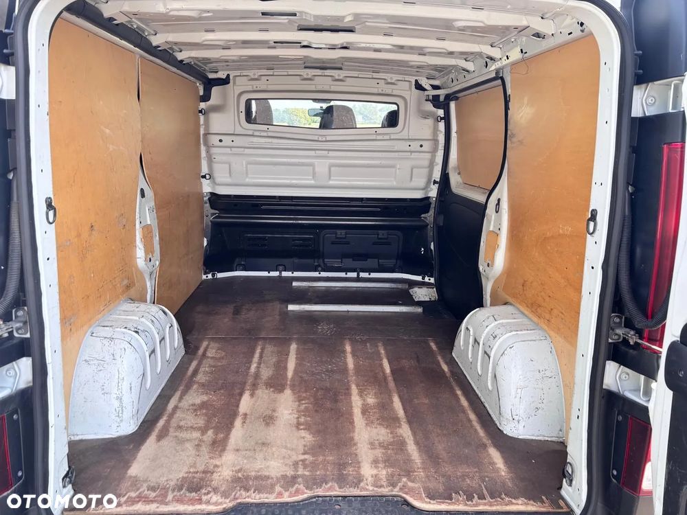 Renault TRAFIC - 9