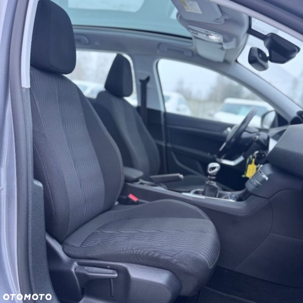 Peugeot 308 - 18
