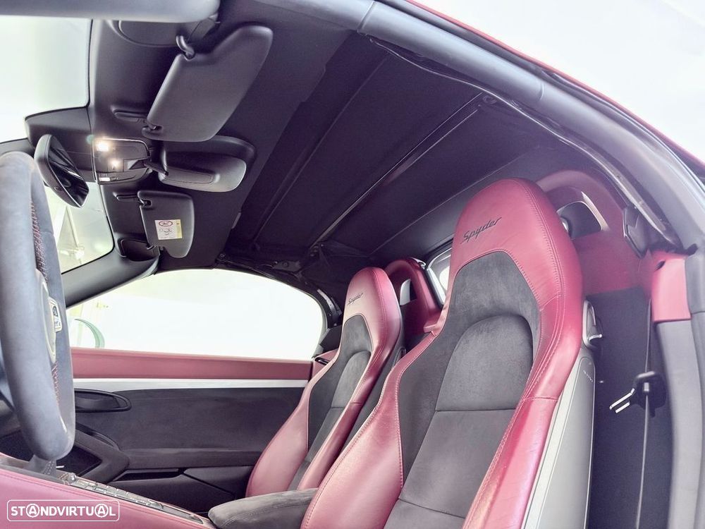 Porsche 718 Spyder Standard - 21