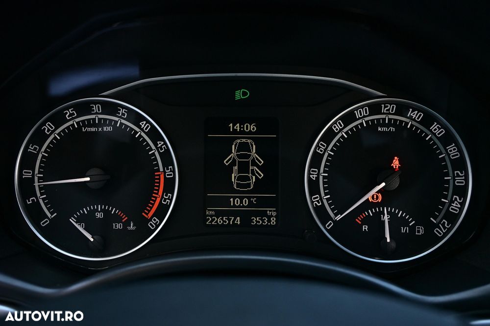 Skoda Octavia 2.0 TDI DPF RS - 18
