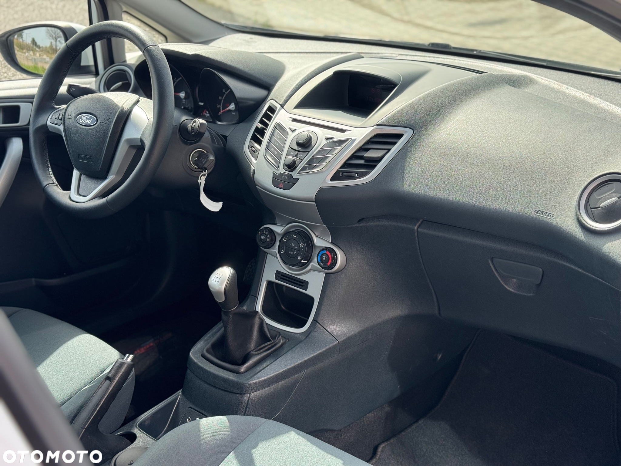 Ford Fiesta 1.25 Ambiente - 8