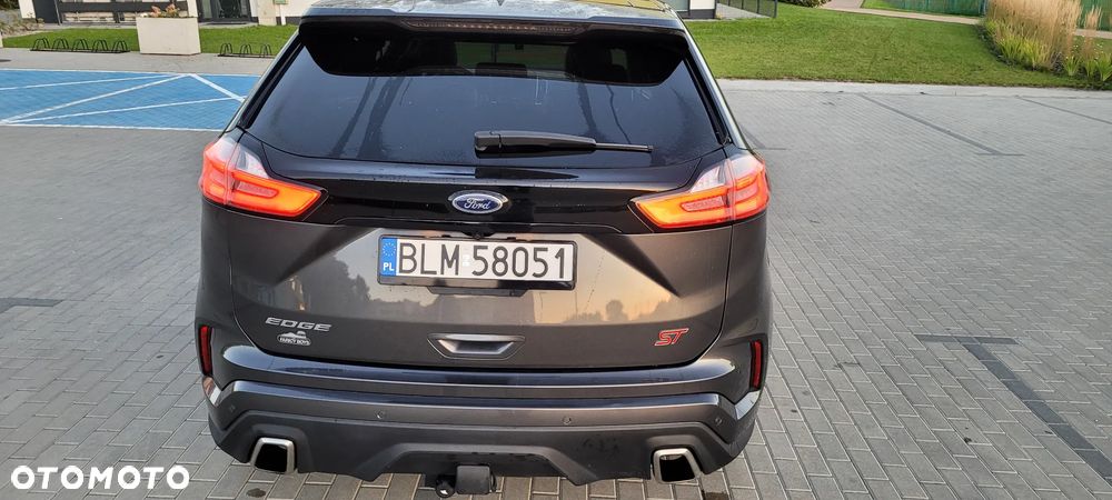 Ford Edge - 9