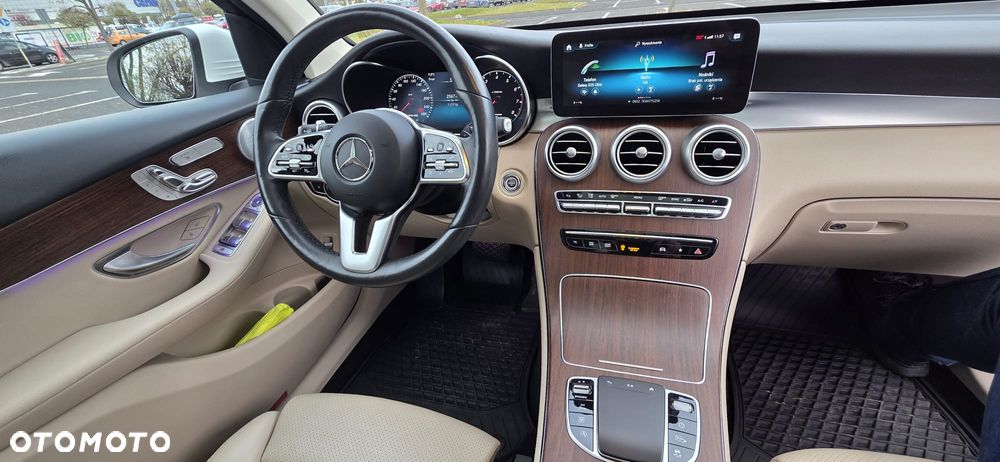 Mercedes-Benz GLC - 23