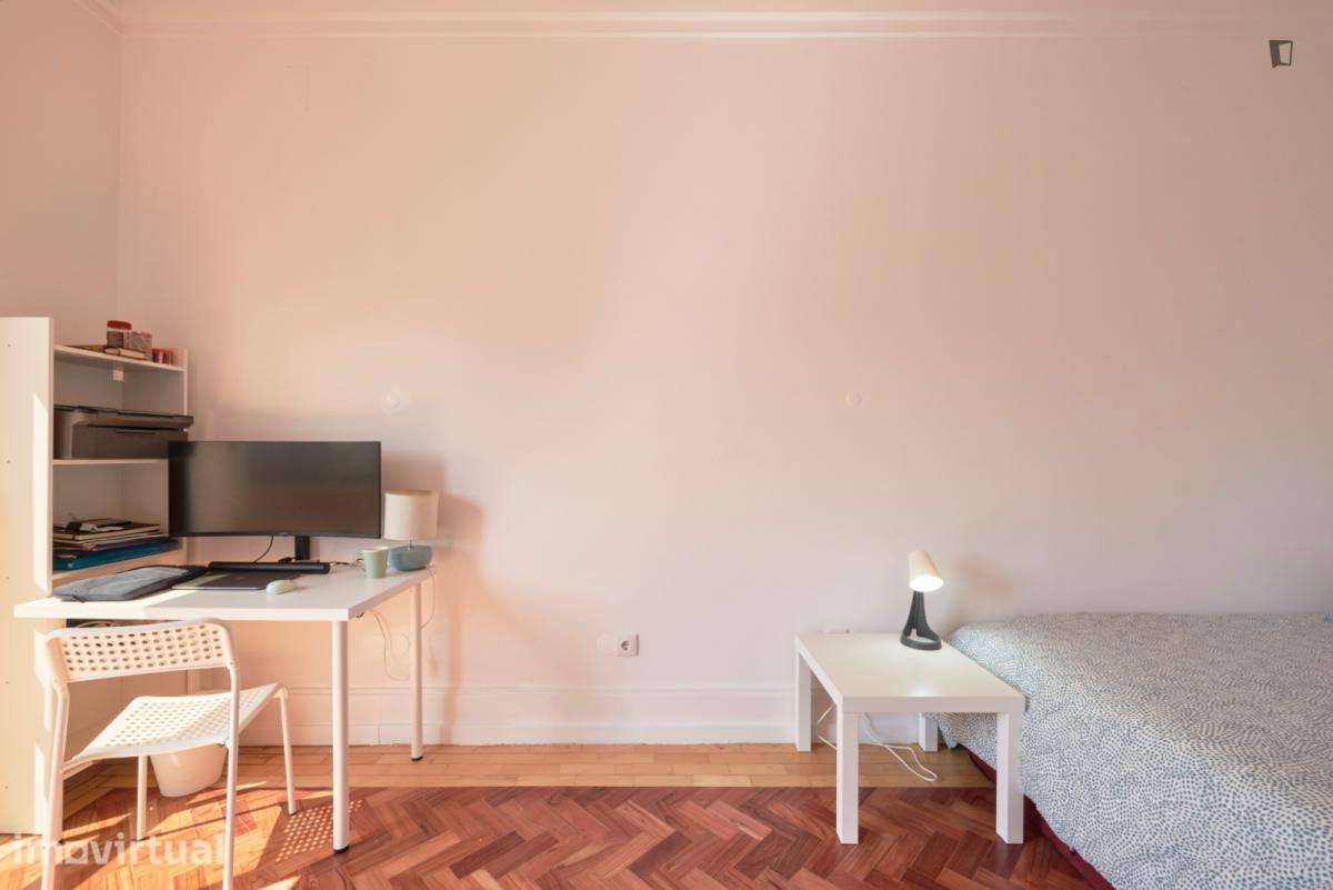 Quarto - localizado em Marquês de Pombal Lisbon - Grande imagem: 2/12