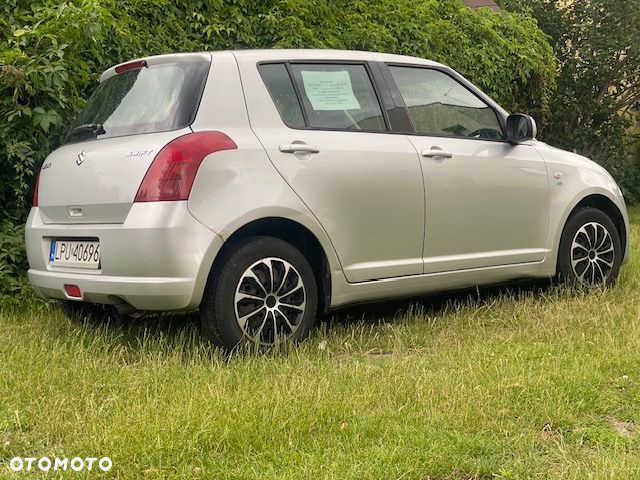 Suzuki Swift - 3