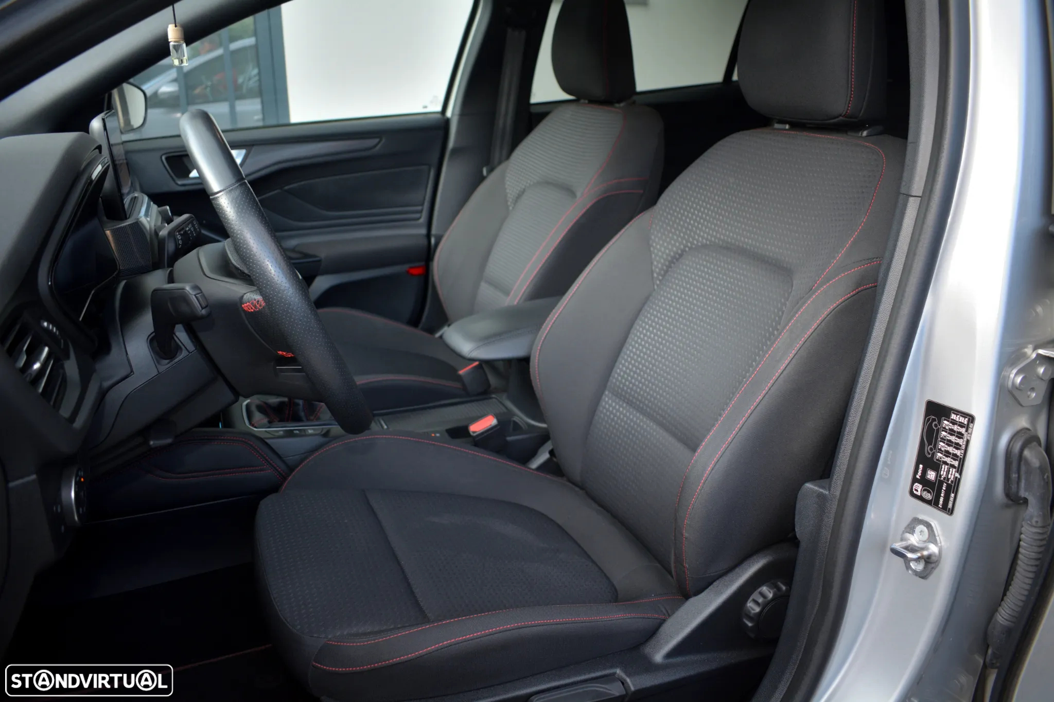 Ford Focus 1.0 EcoBoost ST-Line - 6