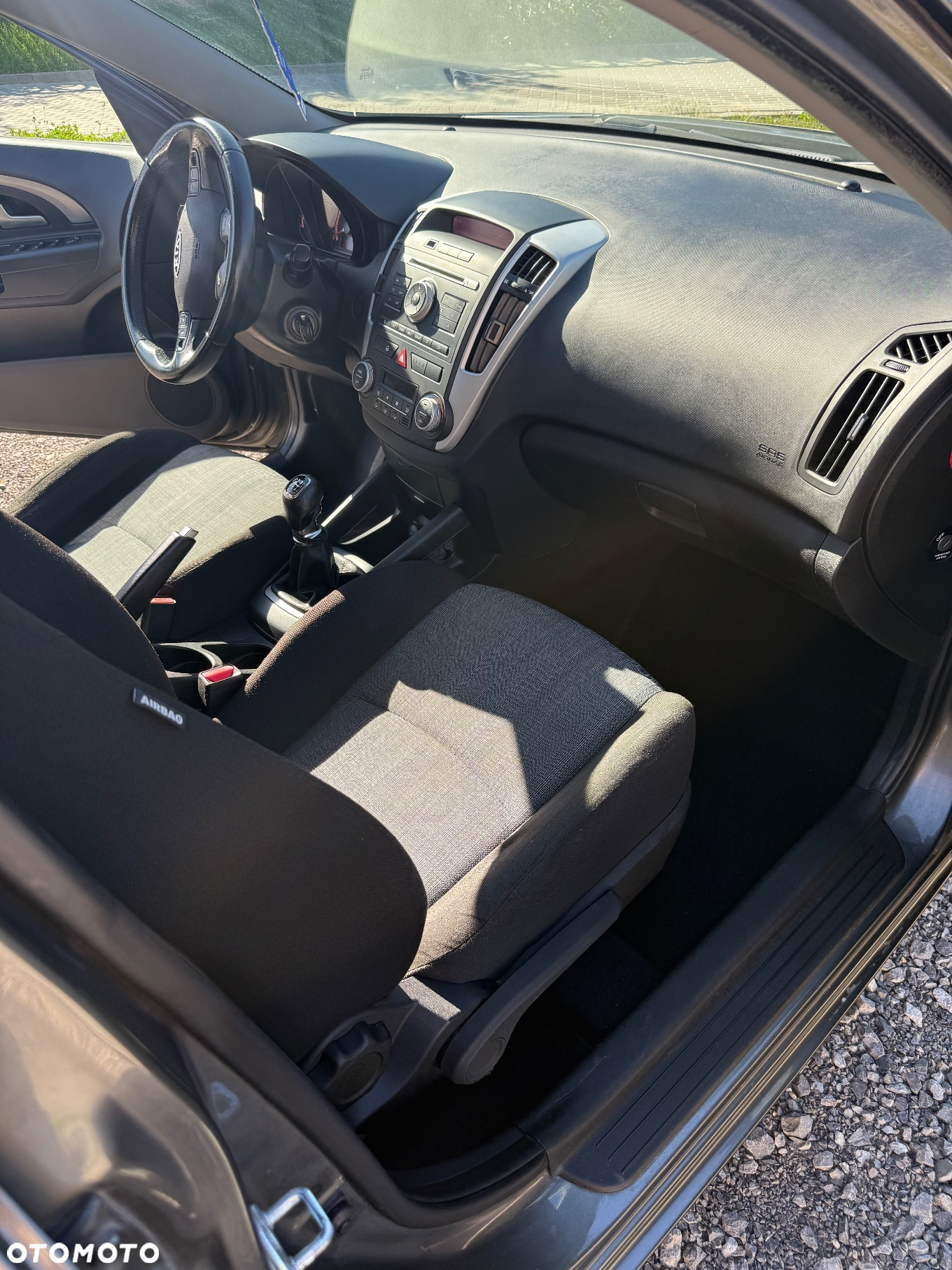 Kia Ceed - 11