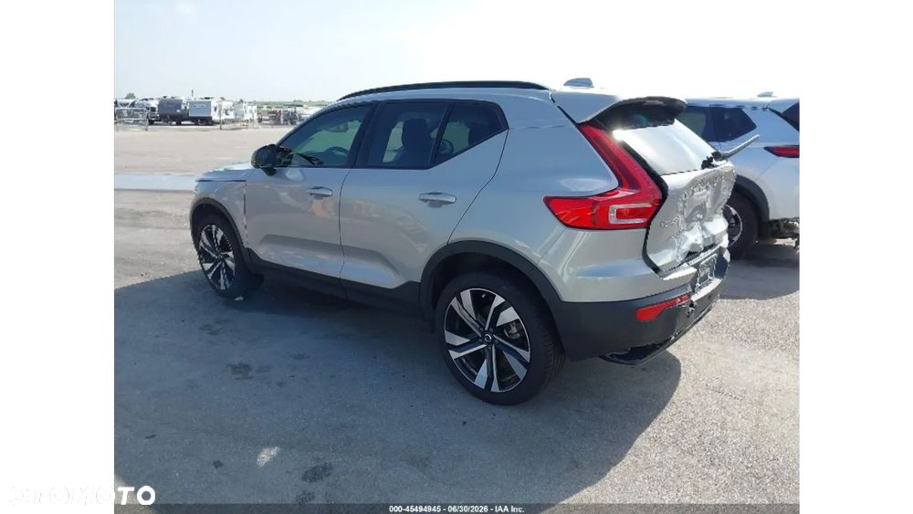 Volvo XC 40 B5 B AWD Ultimate Dark - 5