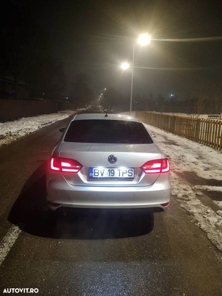 Volkswagen Jetta - 22