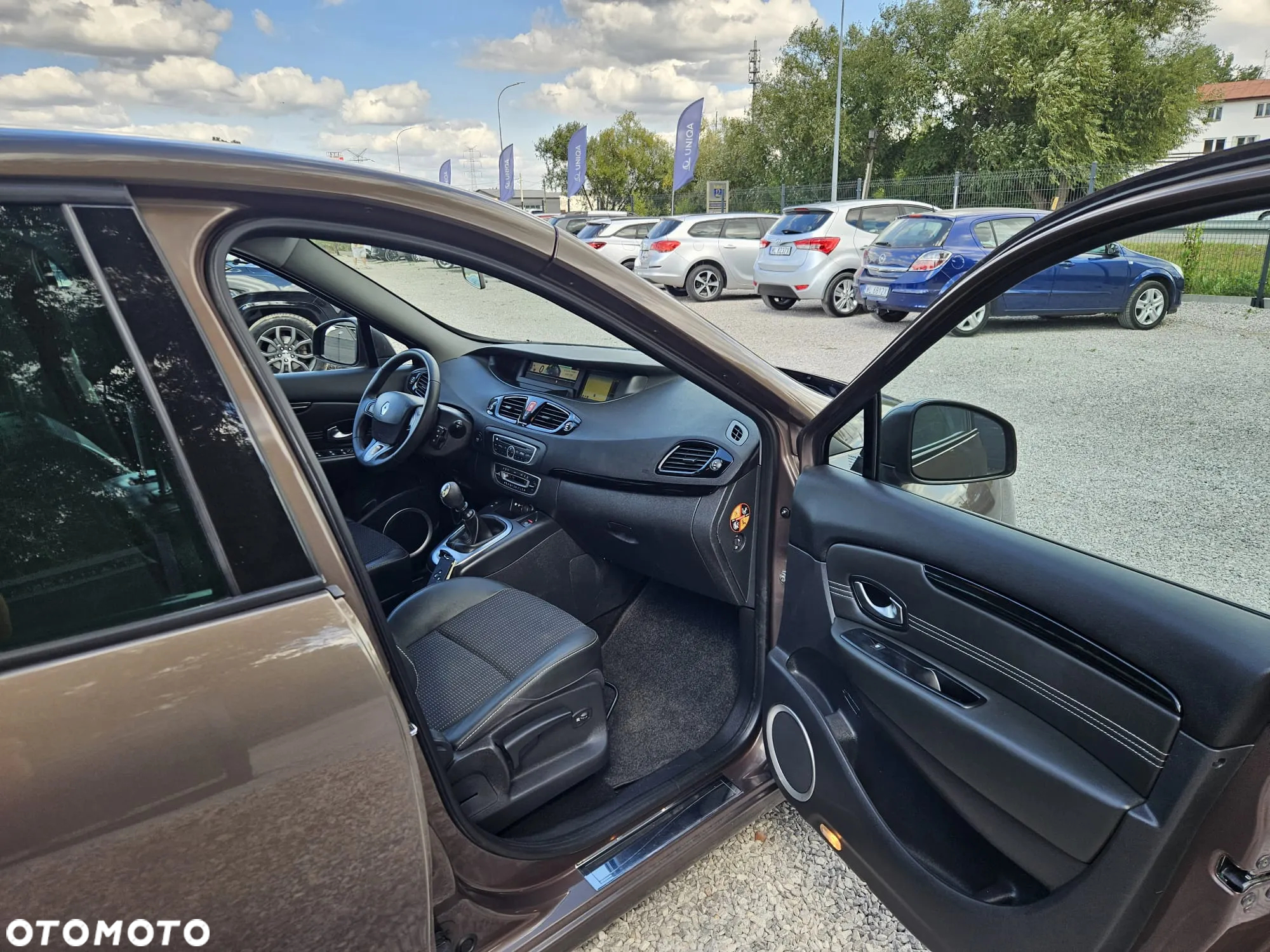 Renault Scenic 1.4 16V TCE Privilege - 24
