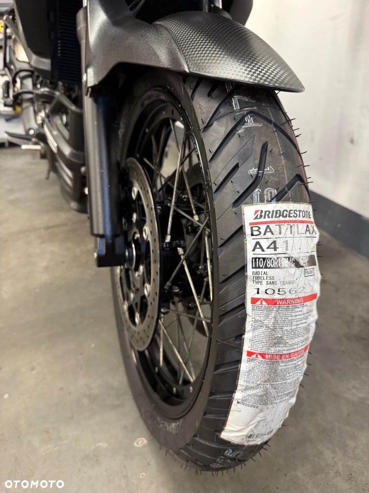 Suzuki V-STROM - 9