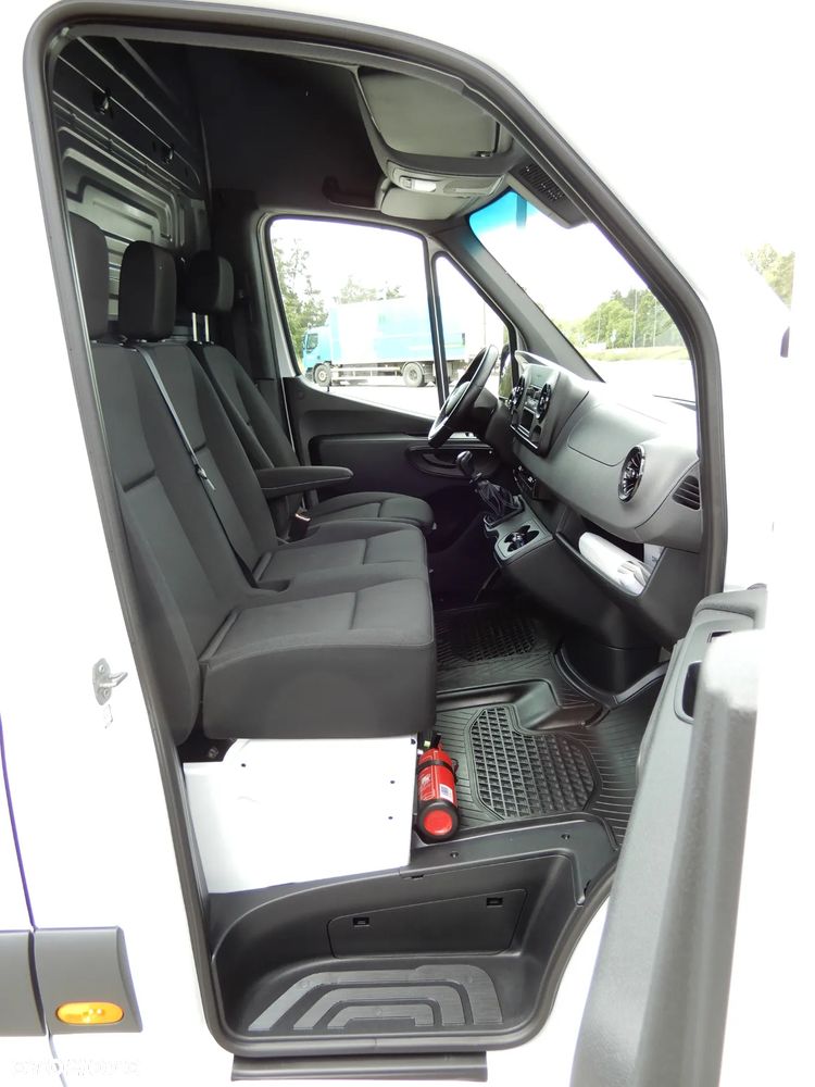 Mercedes-Benz SPRINTER 319 CDI 3.0 V6 190 KM Winda Załadowcza BÄR 600 Kg Udźwig Furgon Blaszak Maxi 4325 mm 1095 Kg Ładowności Wzmacniany Stan Jak Nowy UNIKAT MEGA OKAZJA POLECAM - 27