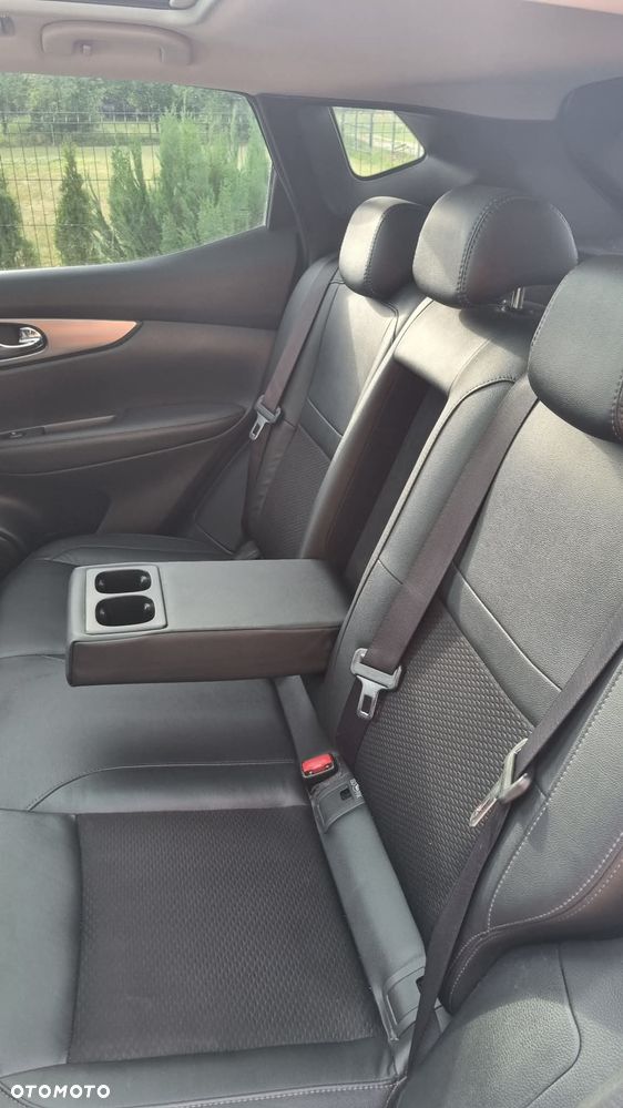 Nissan Qashqai 1.6 DCi 4x4 Tekna EU6 - 14
