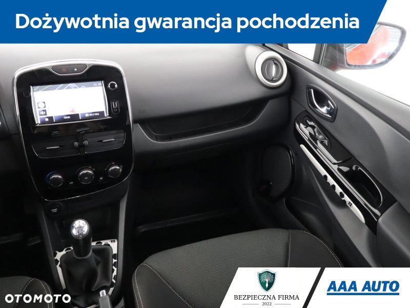 Renault Clio - 10