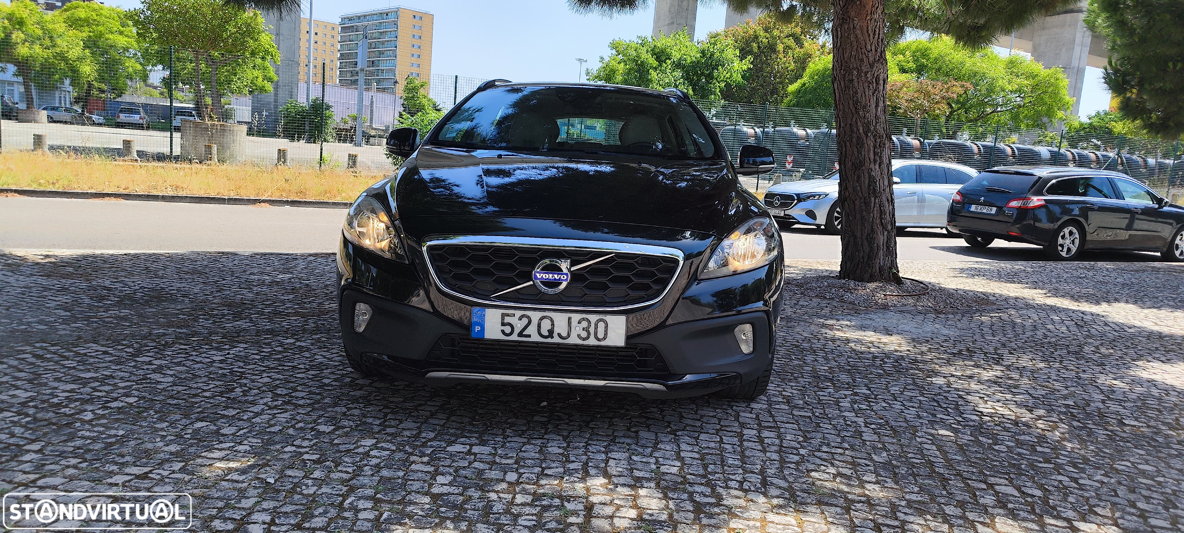 Volvo V40 Cross Country 2.0 D2 VOR - 3