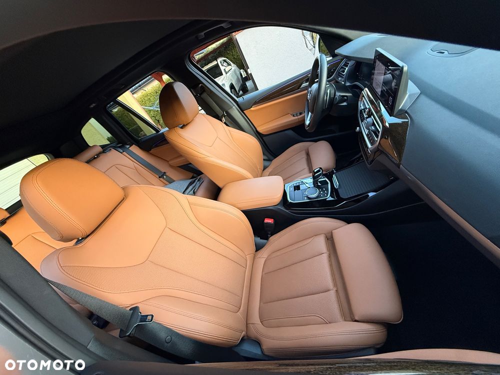 BMW X3 xDrive30i - 17