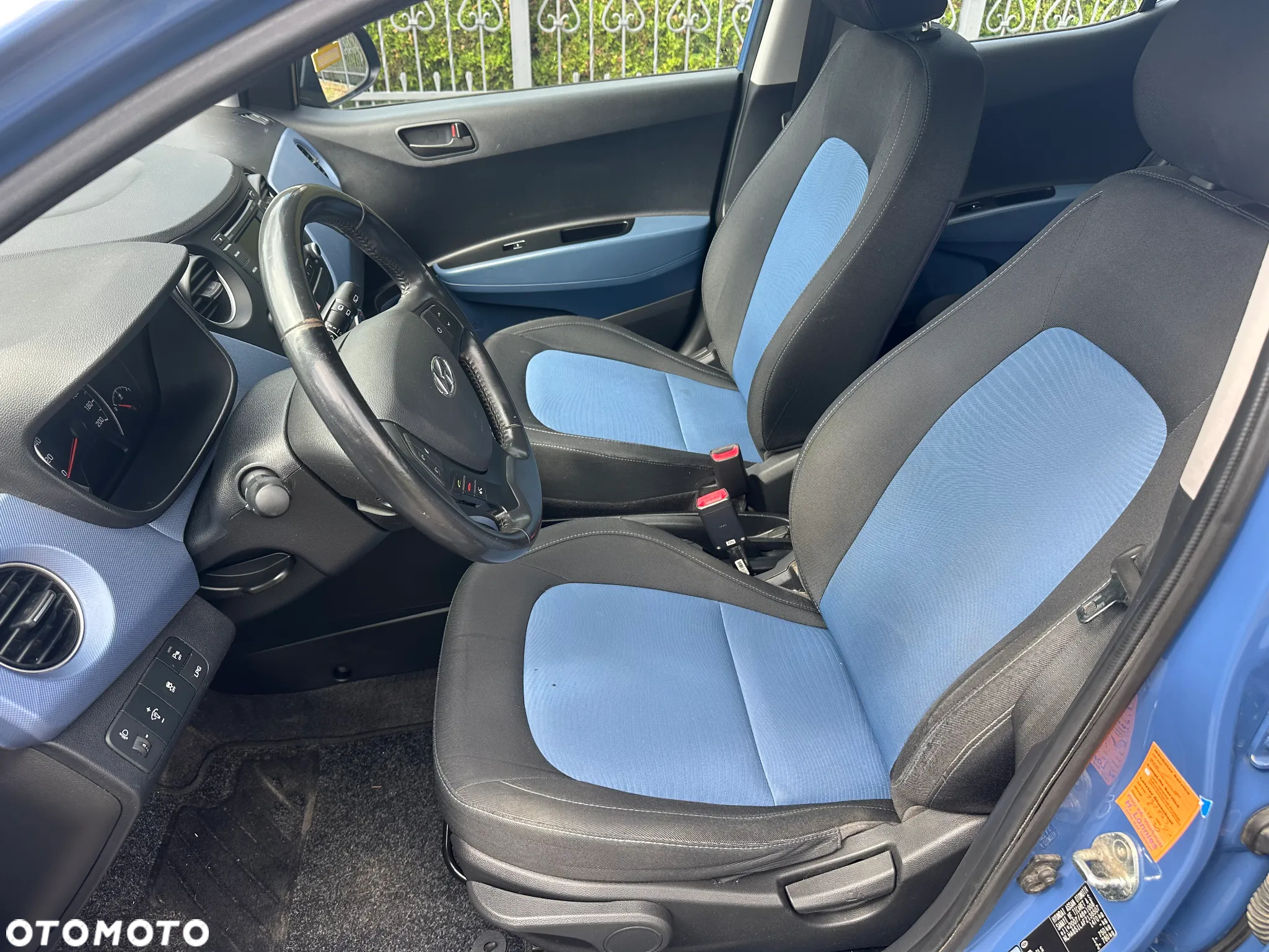 Hyundai i10 1.0 YES Gold - 13