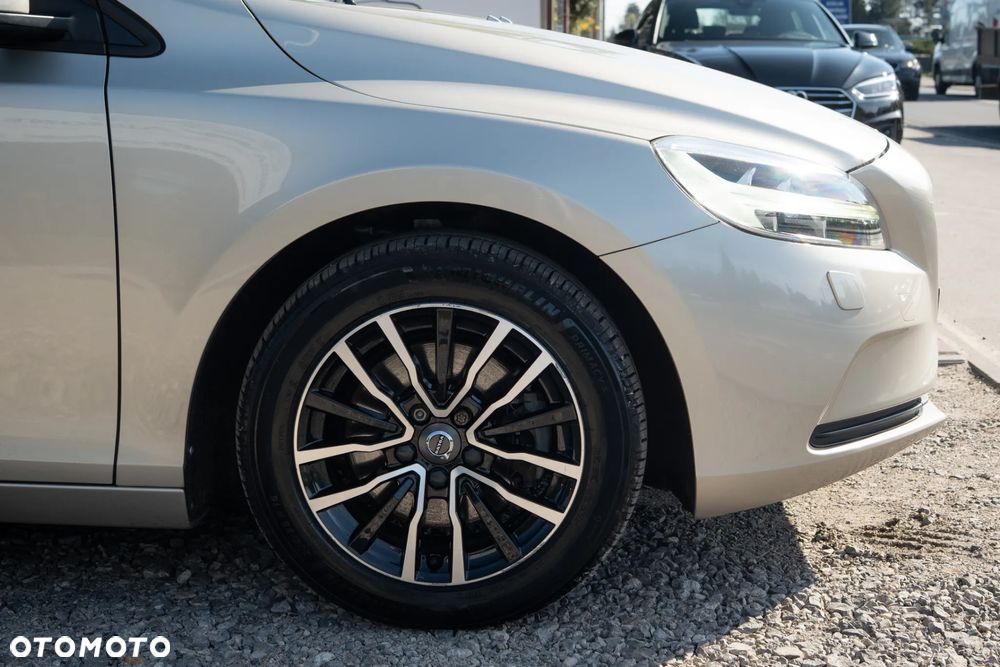 Volvo V40 T2 Drive-E Momentum - 34