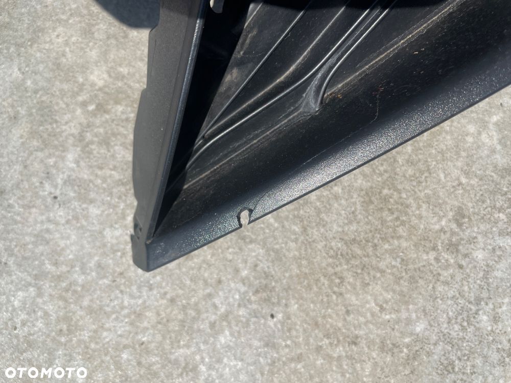 Grill atrapa chłodnicy VW Taigo R-line 2G7853655A - 3