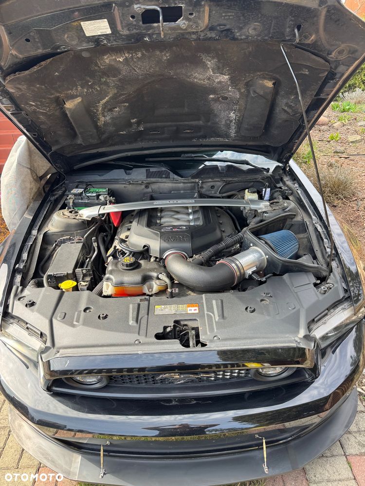 Ford Mustang 5.0 V8 GT - 12