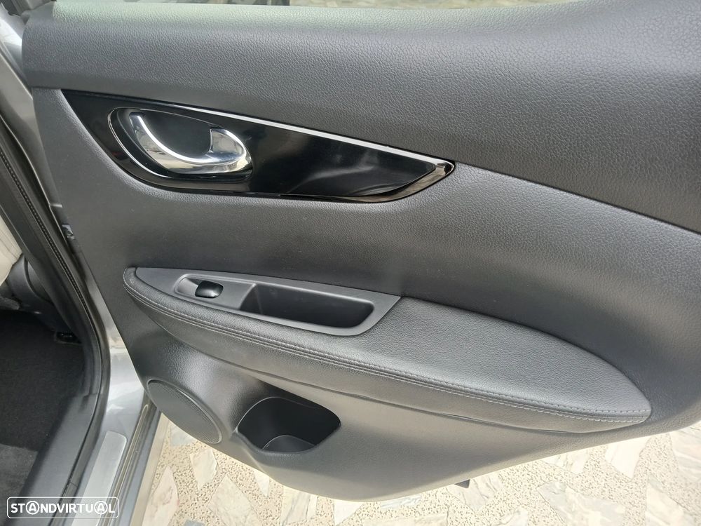 Nissan Qashqai 1.5 dCi Tekna Premium Pele S Alcantara - 29