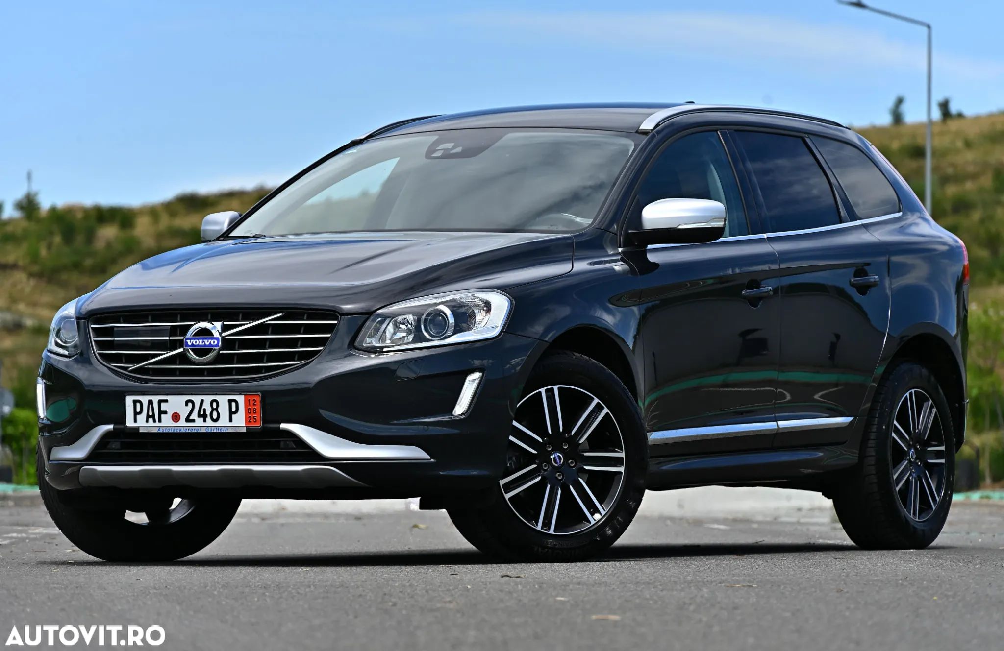 Volvo XC 60 D5 AWD Geartronic Summum - 1