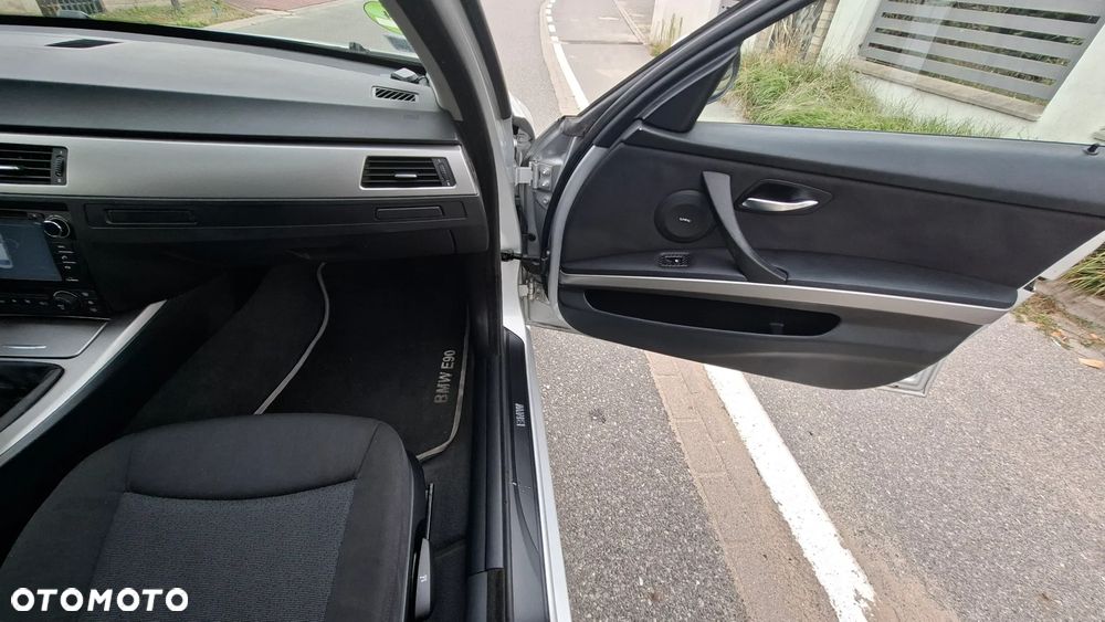 BMW Seria 3 - 18