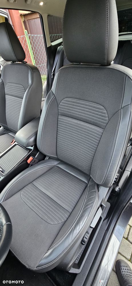 Ford Kuga 1.5 EcoBoost 2x4 Titanium - 13