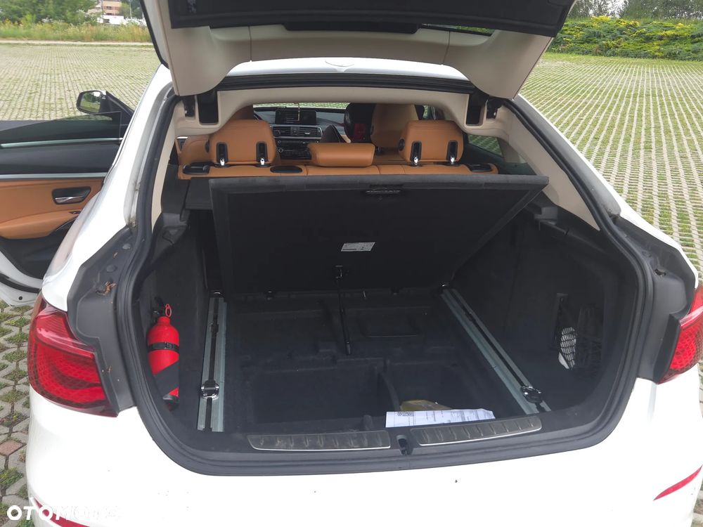 BMW Seria 3 320d xDrive Luxury Line - 7