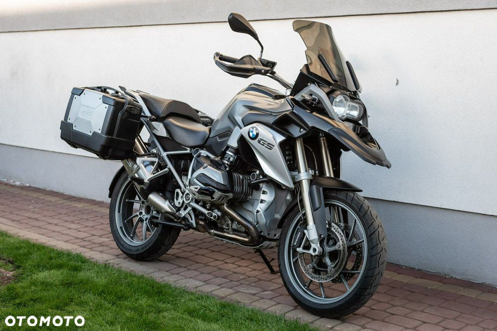BMW R - 1