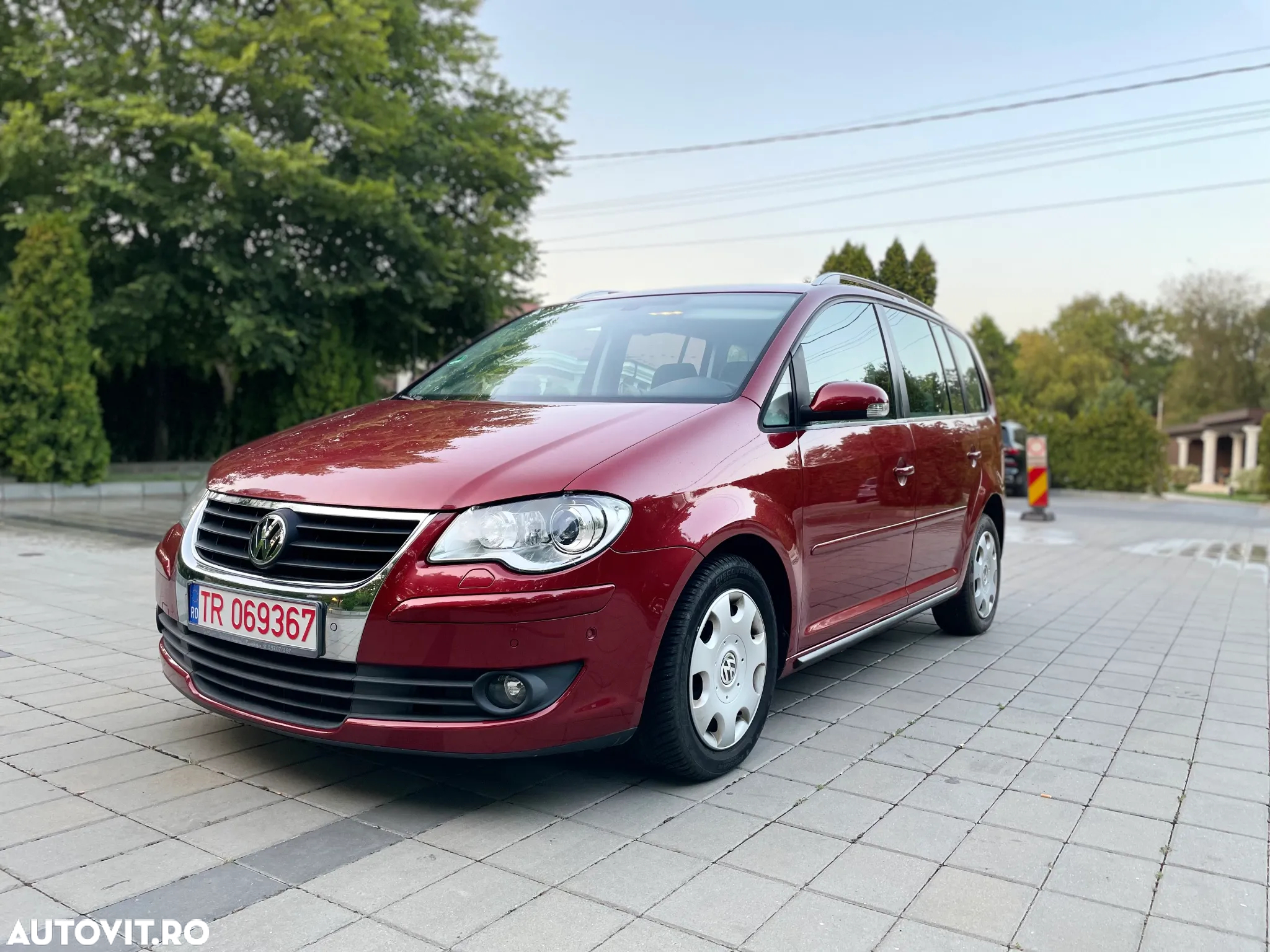 Volkswagen Touran 1.4 TSI Trendline - 2