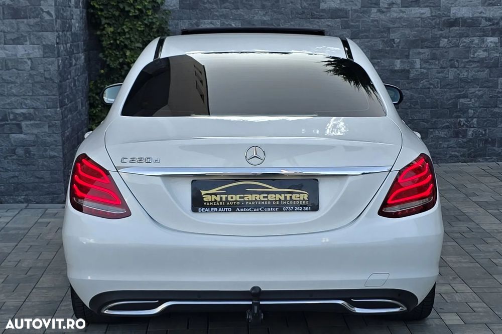 Mercedes-Benz C - 24