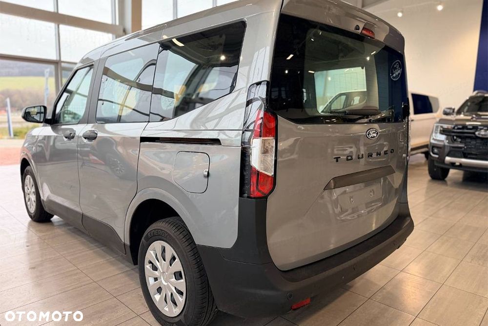 Ford Tourneo Courier - 7