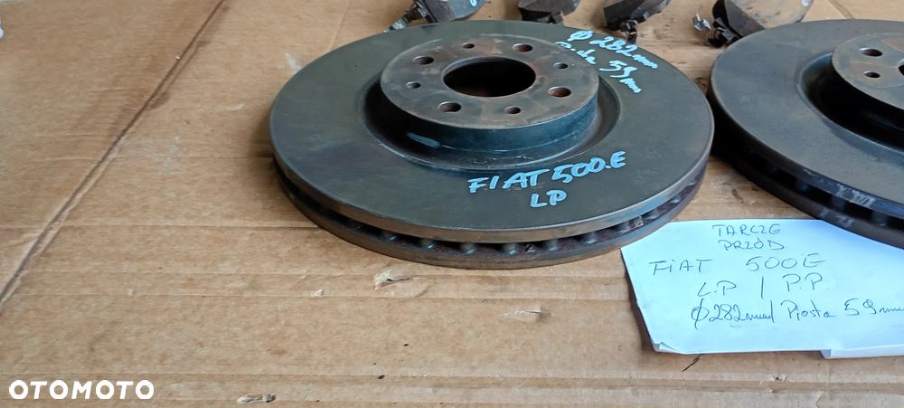 Tarcze hamulcowe klocki przód przednie Fiat 500E 282mm - 4