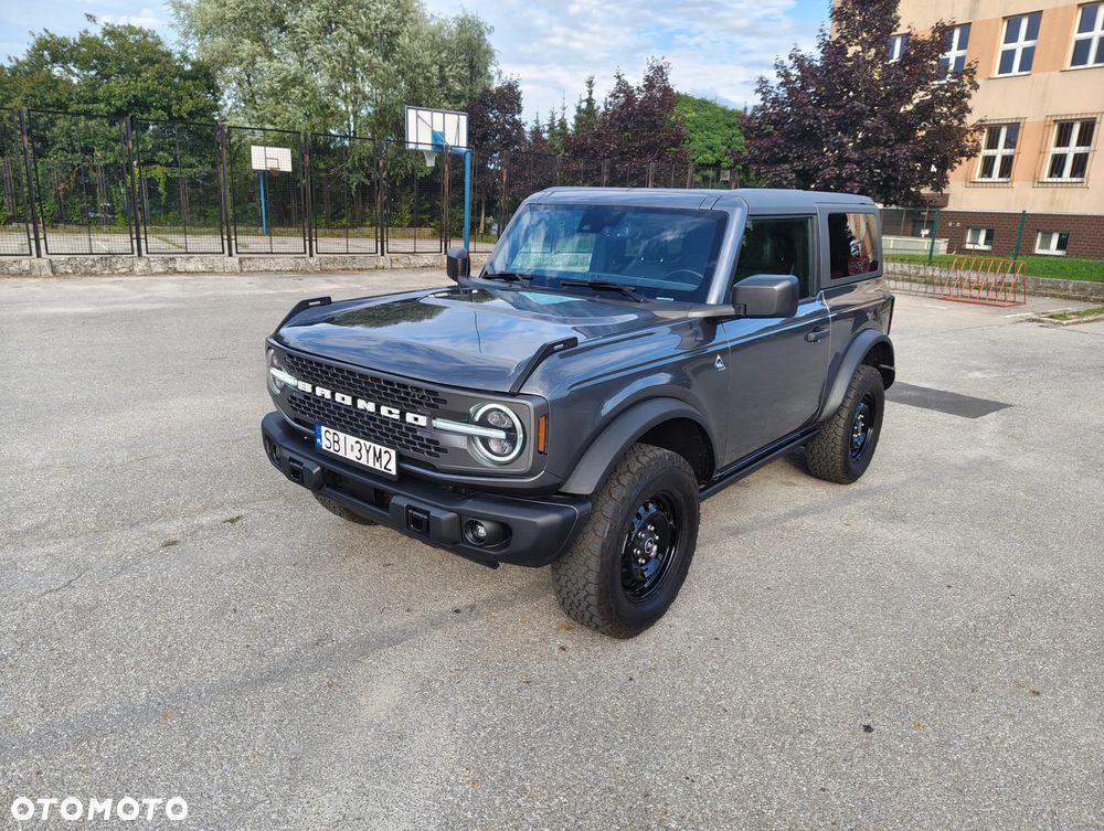 Ford Bronco - 20