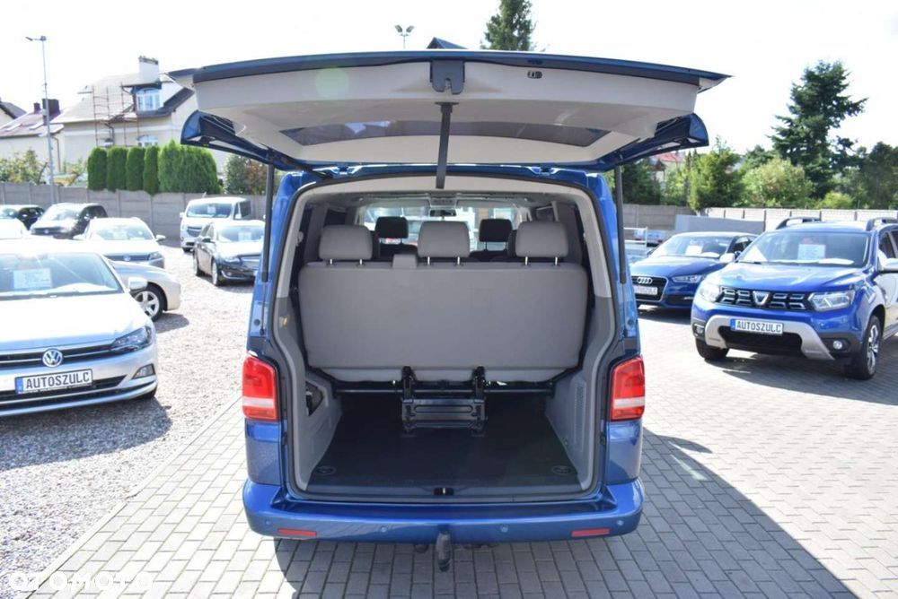 Volkswagen Caravelle - 11
