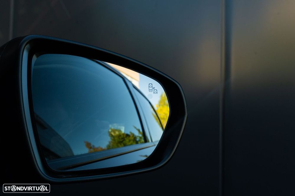 Peugeot 3008 1.6 Hybrid Allure e-EAT8 - 24